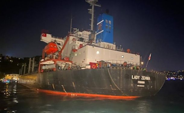 Застрявший в Босфоре сухогруз с украинским зерном сняли с мели