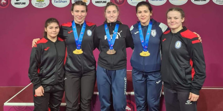Luptătoarele care au obținut rezultate remarcabile la Campionatul Mondial de Lupte de Belgrad vor fi premiate de Guvernul R.Moldova