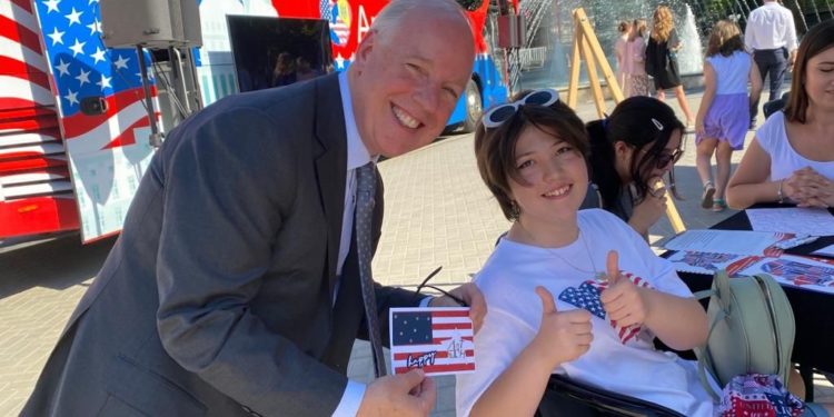 Zilele Americii în Moldova: Muzică, filme și bucate americane pe strada pietonală din Chișinău