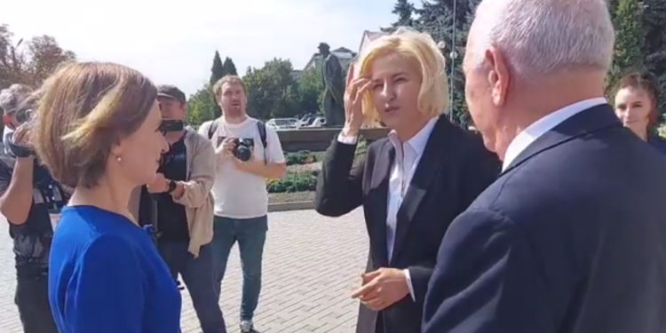 «Президент так и не смогла преодолеть личные антипатии». Влах прокомментировала визит Санду в Комрат