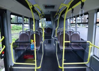 „Dacă te reții în oraș, nu mai ai cu ce ajunge acasă”. Locuitorii unui cartier din Chișinău se plâng de lipsa transportului public pe timpul serii. Reacția Direcției municipale de transport | VIDEO