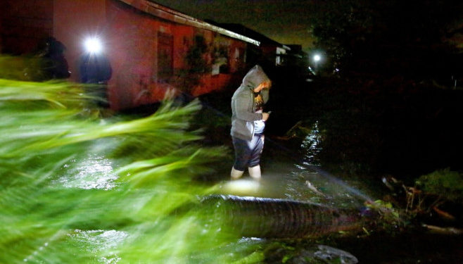 Uraganul Ian a lovit Florida cu rafale de 185 de km/oră. Două milioane de oameni au rămas fără curent electric