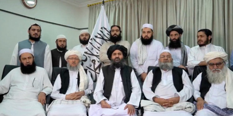 Talibanii au încheiat un acord cu Rusia pentru furnizarea de petrol şi cereale