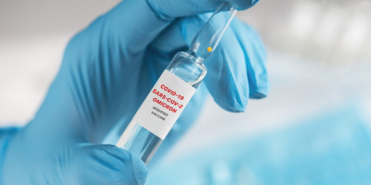 Vaccinurile Pfizer și Moderna adaptate pentru varianta Omicron BA.1 au fost autorizate în Uniunea Europeană