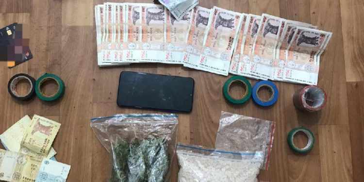 Polițiștii au reținut patru bărbați pentru comercializarea ilegală a drogurilor prin aplicația ,,Telegram”