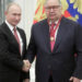 Patru ouă Fabergé ar fi fost descoperite în vila din Germania a oligarhului Usmanov, prieten cu Putin