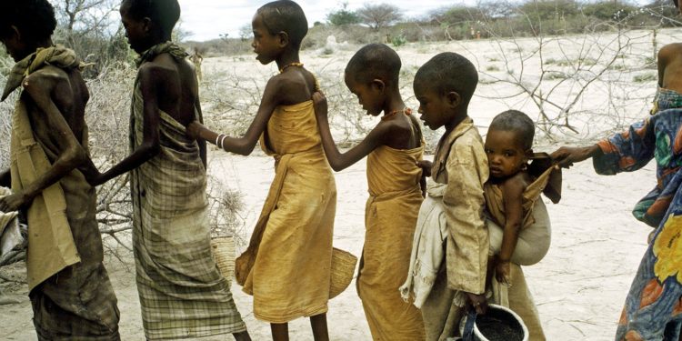 UNICEF: Peste 700 de copii au murit în centrele de nutriţie din Somalia