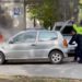 Noi detalii de la incendiul izbucnit în centrul capitalei. Mașina cuprinsă de flăcări aparține unui bărbat cu necesități speciale | VIDEO