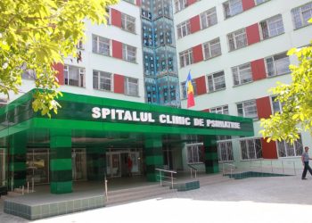 Более 60 пациентов психбольницы в Кишиневе забаррикадировались и устроили пожар. Потребовалось вмешательство спецназа