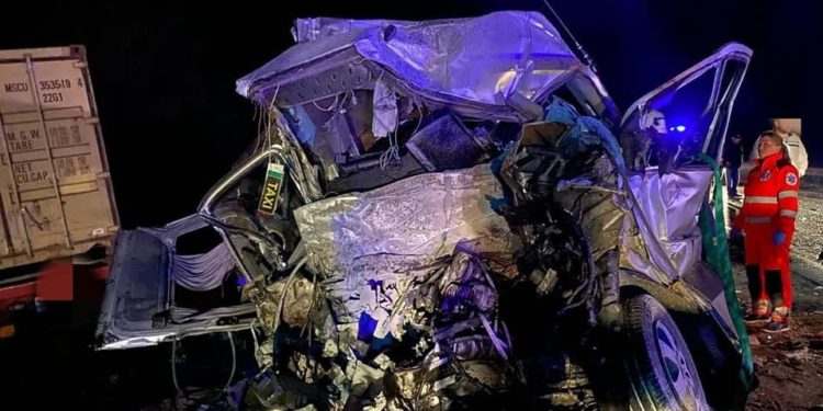 В аварии на трассе Кишинев-Леушены погибли два человека