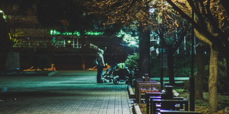 „Выходить на улицу группами и не носить крупные денежные суммы”. Полиция представила рекомендации населению, как передвигаться в темное время суток | VIDEO