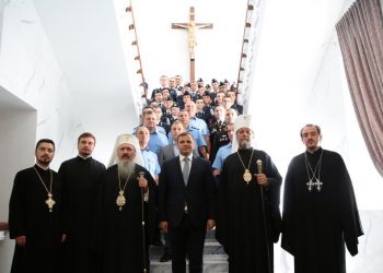 Андрей Нэстасе намерен пожаловаться в ЕСПЧ на решение ВСП убрать распятие из здания МВД