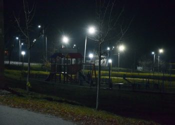 „Era foarte greu fără lumină, mulțumim din tot sufletul”. Grație eforturilor echipei lui Ilan Șor, satul Ghetlova din raionul Orhei a fost complet iluminat