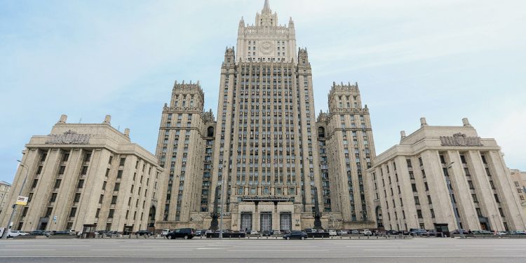 „Rusia va răspunde corespunzător”. Reacția autorităților de la Moscova după ce un angajat al Ambasadei Rusiei la Chișinău a fost expulzat și declarat persoană nongrata | VIDEO