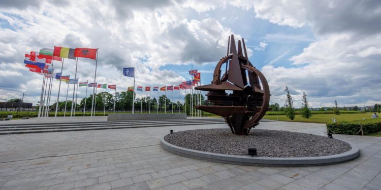 Президенты 9 стран поддержали членство Украины в НАТО: совместное заявление