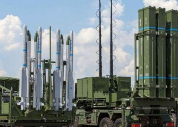 Арестович заявил, что на Украину пролился «золотой оружейный дождь»