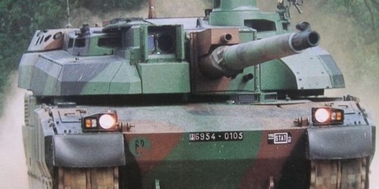 Franţa trimite în România blindate şi tancuri Leclerc. Klaus Iohannis: „Salut decizia președintelui Macron”