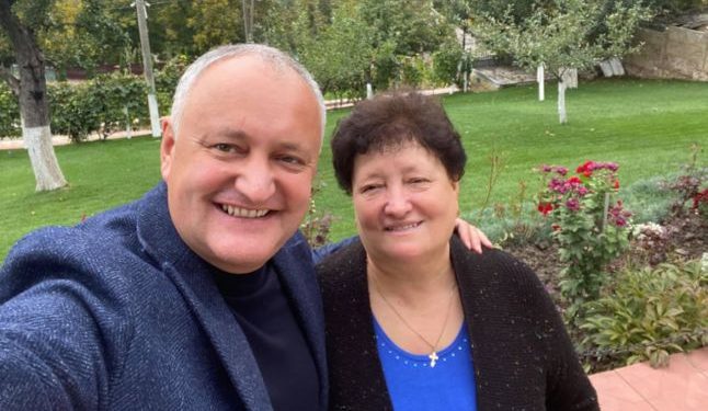 Полиция отказалась оштрафовать активистку Марию Оларь за инцидент с матерью Додона