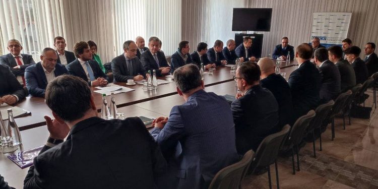 Delegația moldovenească condusă de Oleg Serebrian se află la Tiraspol: Subiectul prioritar — criza energetică | VIDEO