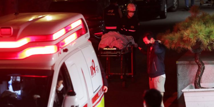 „Se întâmplă ceva îngrozitor”. Mărturiile oamenilor care au văzut dezastrul din Seul, soldat cu 151 de morți