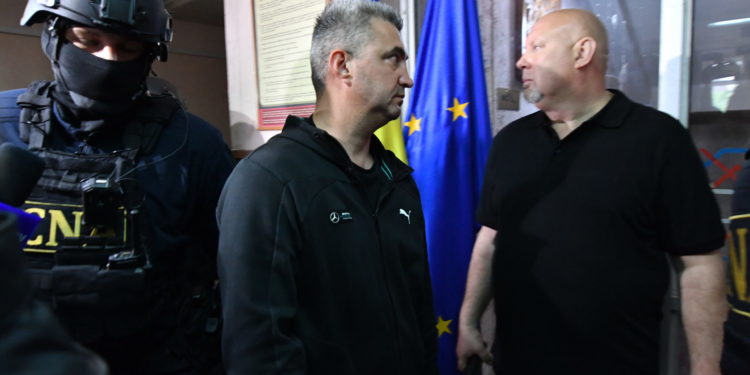 Родственника Додона выпустили под судебный контроль