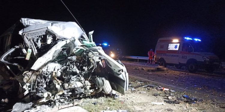 Noi detalii de la accidentul soldat cu două decese, pe traseul Chișinău-Leușeni: Care este starea bărbatului rămas în viață | VIDEO