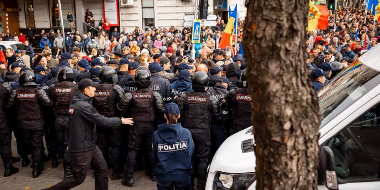 Dinu Țurcanu, după declarațiile IGP, privind încălcările comise de participanții la trafic: Ei încearcă să intimideze participanții la aceste proteste | VIDEO