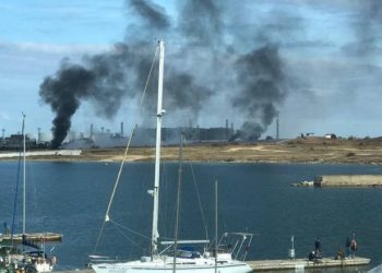 Rusia recunoaște că portul Sevastopol a fost atacat de ucraineni cu drone aeriene și marine și raportează „avarii minore”