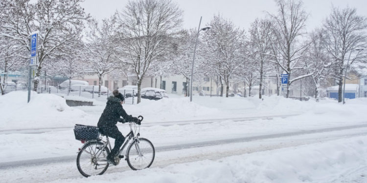 Meteorologii îi avertizează pe europeni că ar putea urma o iarnă extrem de geroasă, iar gazul din depozite nu va fi suficient