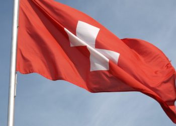 Elveţia înlesneşte accesul migranţilor spre Germania şi Franţa. „Permitem călătoriile mai departe”, a recunoscut un poliţist