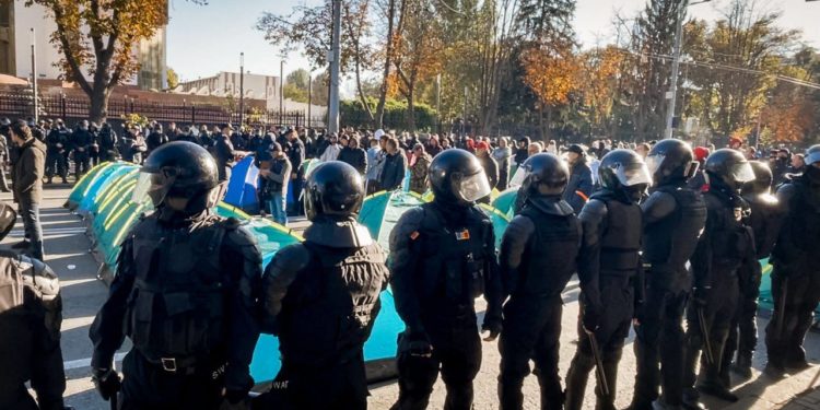 „Modificările ar transforma statul de drept în unul polițienesc”. Juriști, experți în drept și un fost judecător CEDO au criticat dur declarațiile Maiei Sandu, privind modificarea legii ordinii publice  | VIDEO