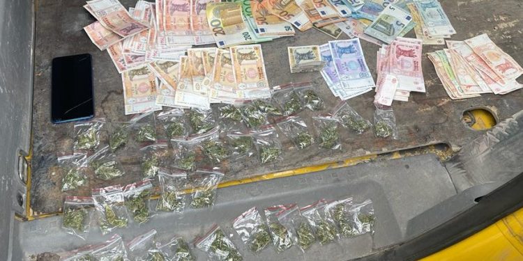Droguri de circa 1.000.000 lei – sechestrate de la un bărbat din Sângera, membru al unui grup criminal organizat