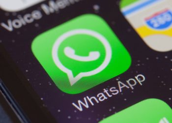 A picat WhatsApp. Utilizatorii aplicaţiei nu pot trimite și primi mesaje | VIDEO
