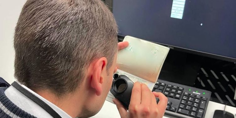 Un cetățean al Turciei a testat vigilența polițiștilor de frontieră din Aeroportul Internațional Chișinău