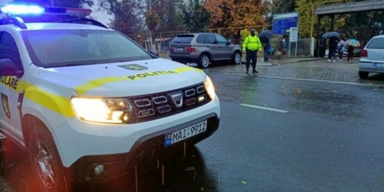 Водителей предупреждают о неблагоприятных условиях на дорогах