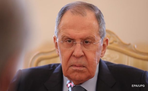 Associated Press: Сергея Лаврова госпитализировали после прибытия на саммит G20 на Бали. Мария Захарова назвала это «фейком»