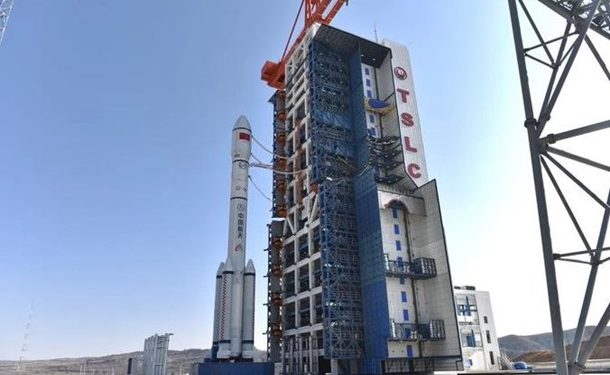 Китайская ракета развалилась на 50 кусков на околоземной орбите