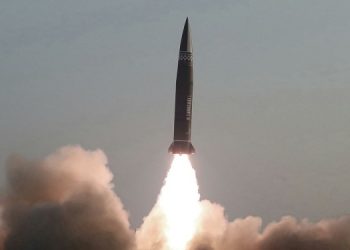 КНДР запустила в сторону Японии межконтинентальную баллистическую ракету, которая вышла из строя