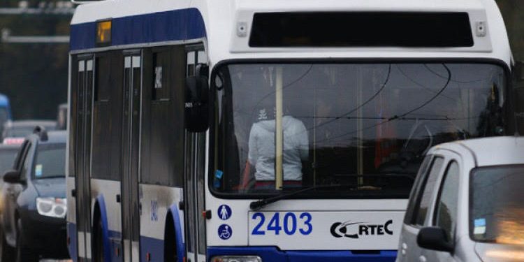 В столице троллейбусы № 17 и 22 перенаправлены на проспект Дечебал