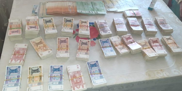 Șase învinuiți din Orhei – trimiși pe banca acuzaților pentru trafic de droguri. Au fost ridicate droguri de aproape jumătate milion de lei