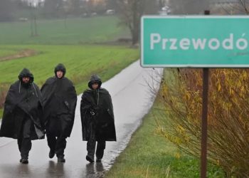 Дуда заявил, что Киев может наблюдать, но не расследовать падение ракеты