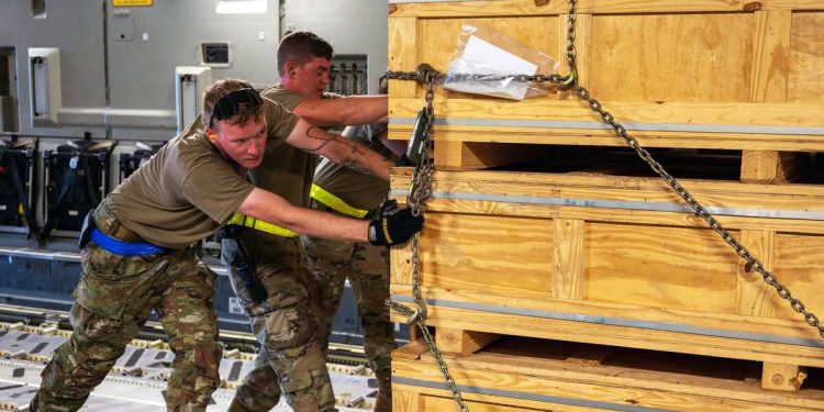 Две трети стран НАТО исчерпали запасы оружия для Украины