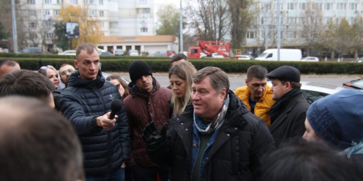 В Молдове ждут препарат для лечения наркозависимых. Пациенты и общественники протестовали у минздрава