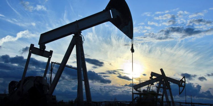 Евросоюз не смог договориться о потолке цен на российскую нефть