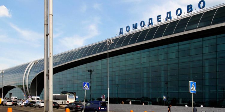 В Домодедово неизвестные с автоматами напали на пассажиров и совершили ограбление на $4 млн