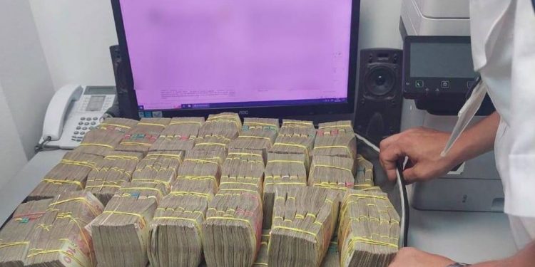 Pe aeroport Internațional Chișinău, numărul de descoperiri al banilor nedeclarați în creștere cu 200%