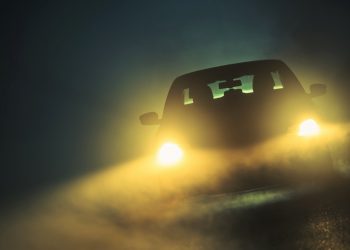 „Este o normă menită să reducă numărul accidentelor”. INSP, despre necesitatea conectării luminii farurilor și pe timp de zi | VIDEO