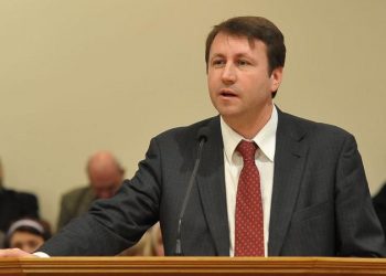 Un fost deputat al Platformei DA lansează un nou partid pro-european pe arena politică a Republicii Moldova | VIDEO