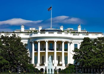 The Washington Post: Белый дом просит власти Украины публично продемонстрировать готовность к переговорам с РФ
