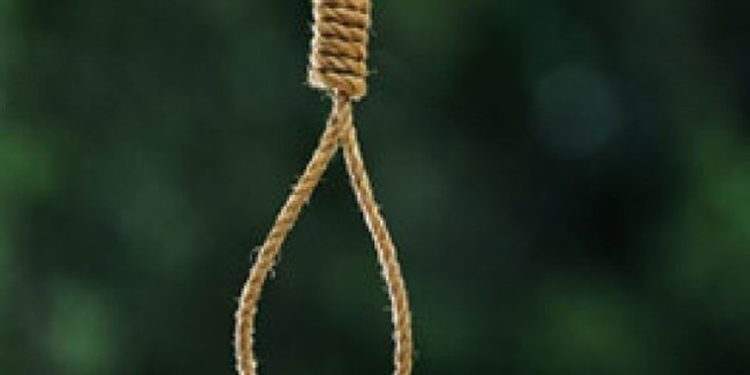 Caz tragic la Ialoveni. O femeie și-a găsit soțul strangulat în casă